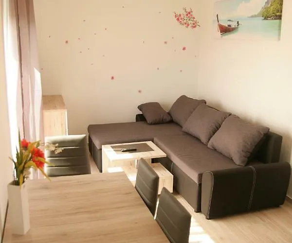 Erzen Appartement *