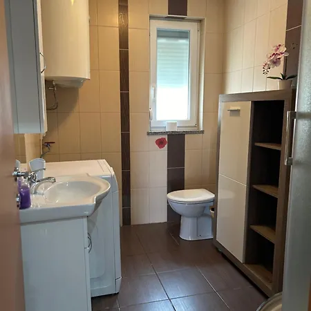 Erzen Апартаменты *