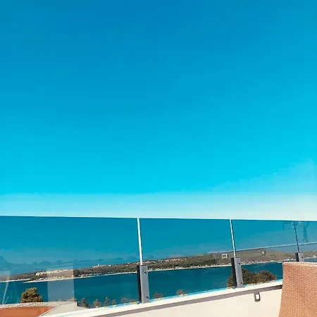 شقة Erzen ميدولين