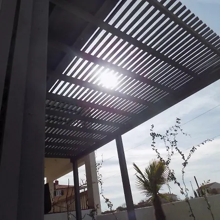 Erzen Апартаменты Медулин